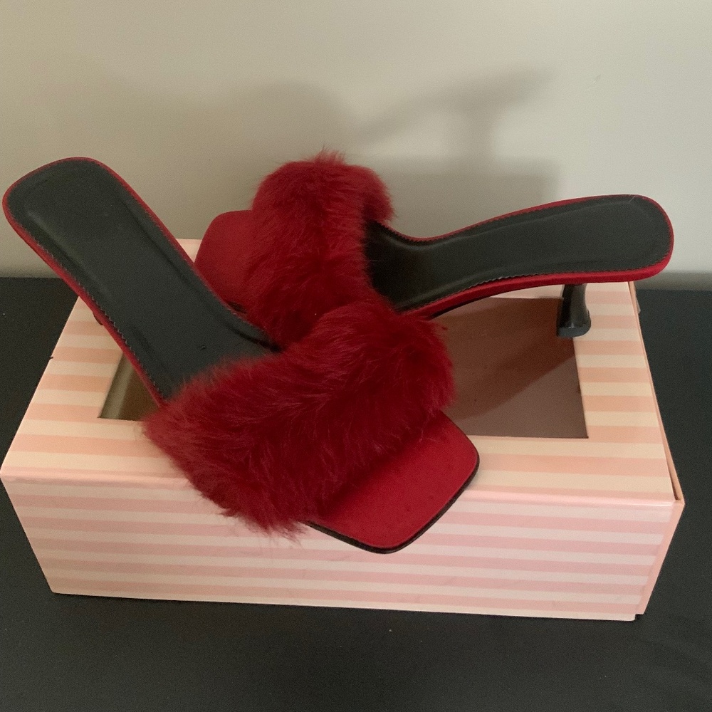 Vintage Victorias Secret rich red mules w/angora fur bedroom shoes 👠